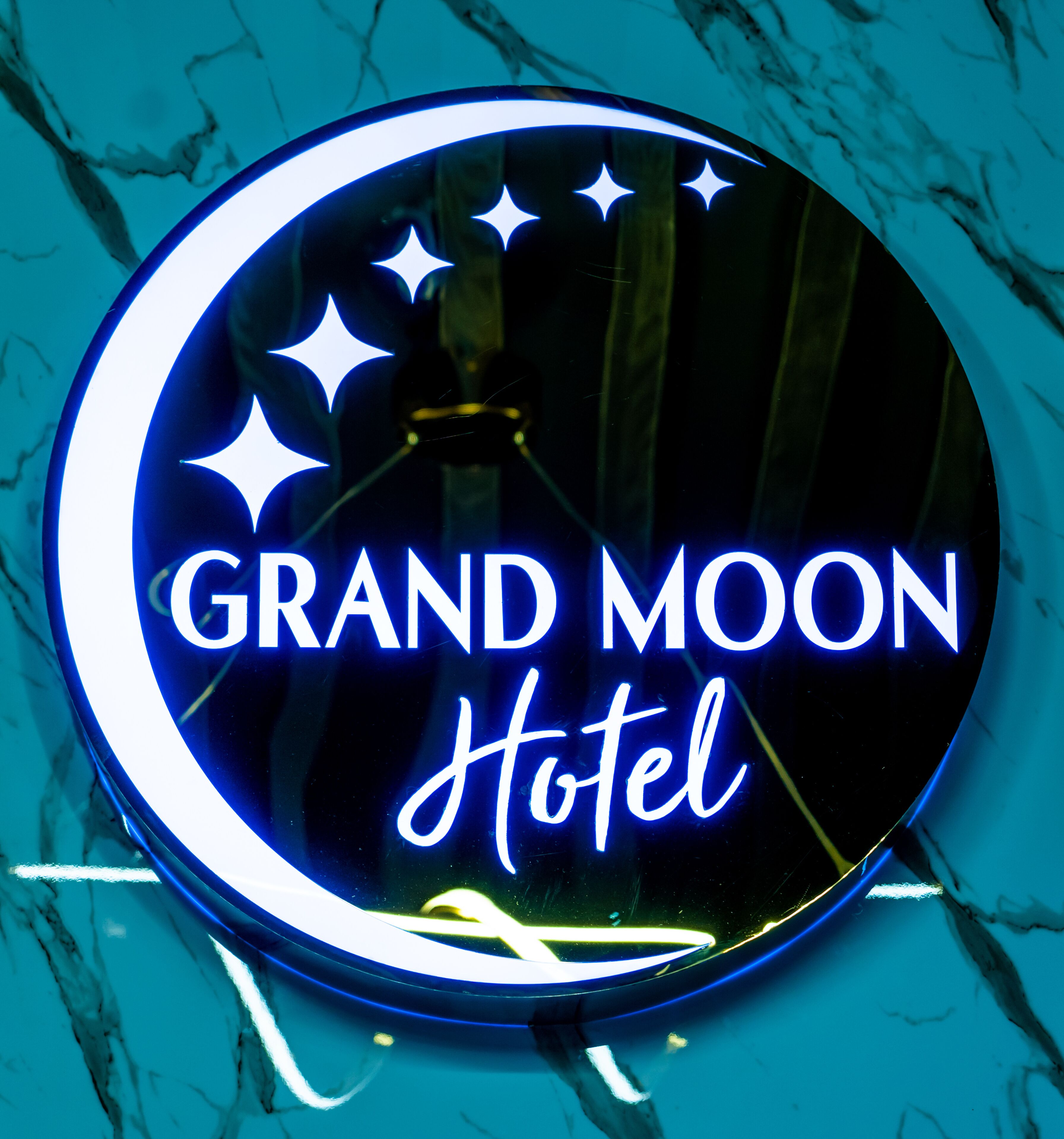 Grand Moon Hotel