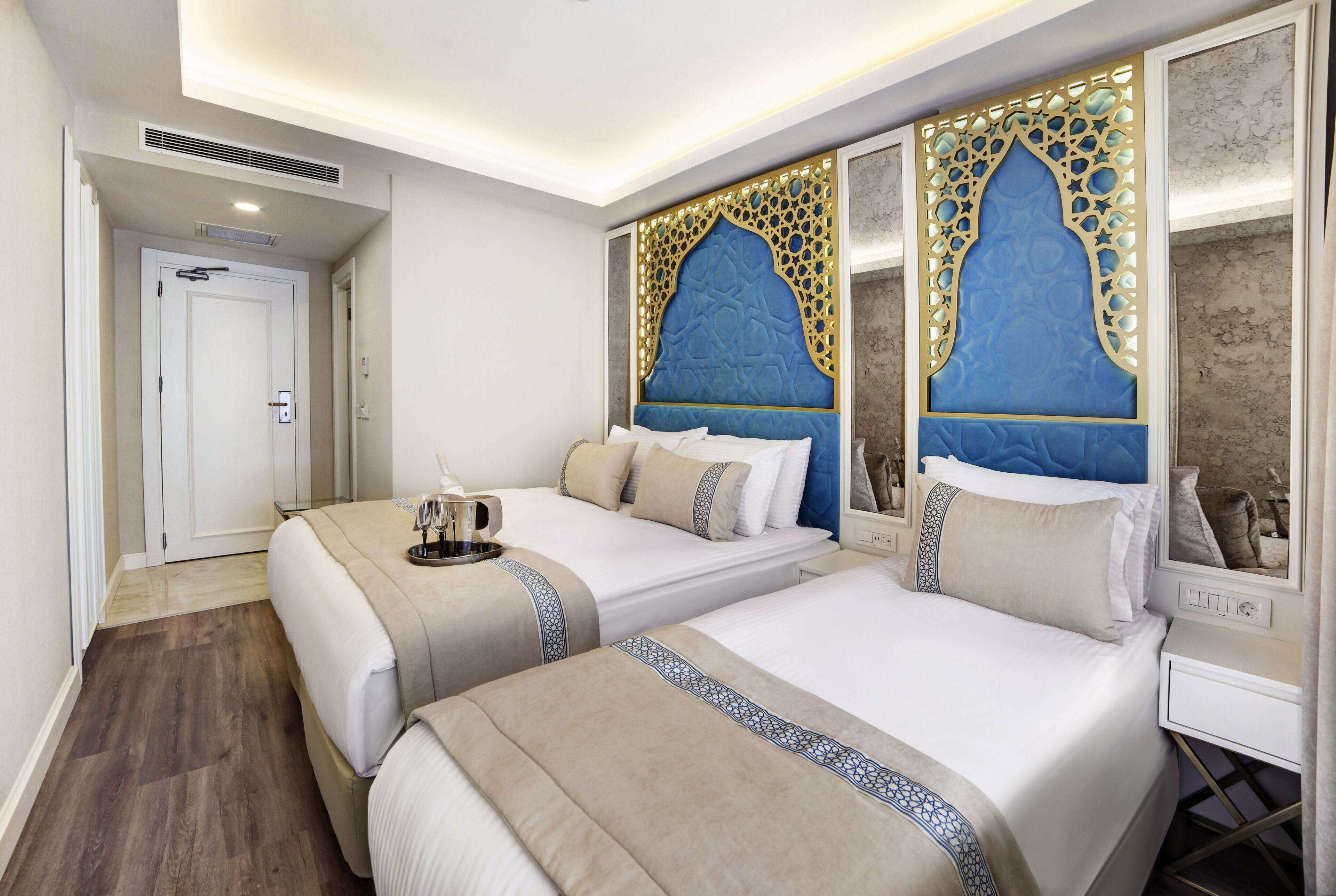 Great Fortune Design Hotel