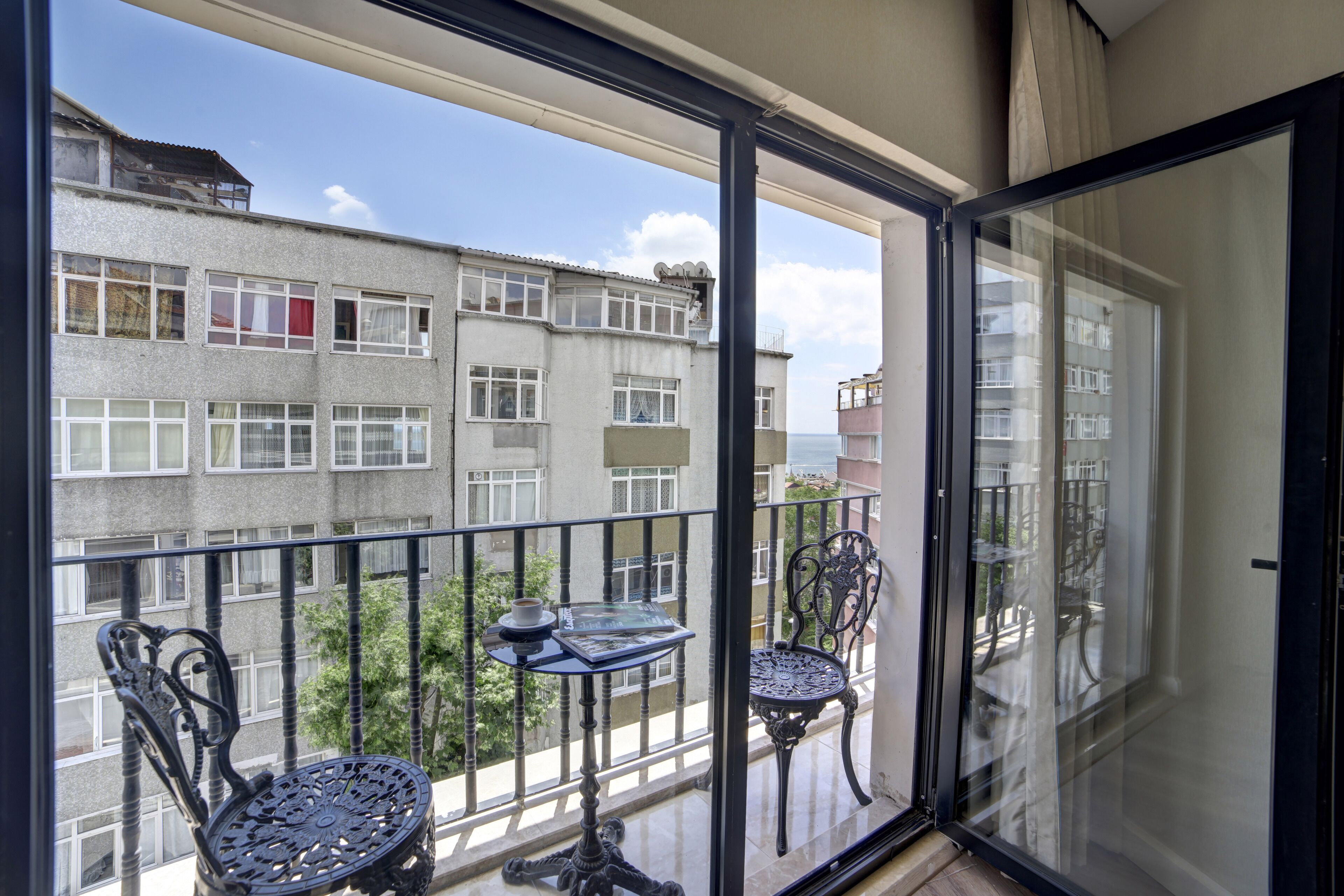 Great Fortune Design Hotel