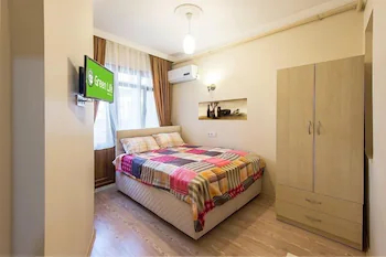 Green Life Apart Hotel