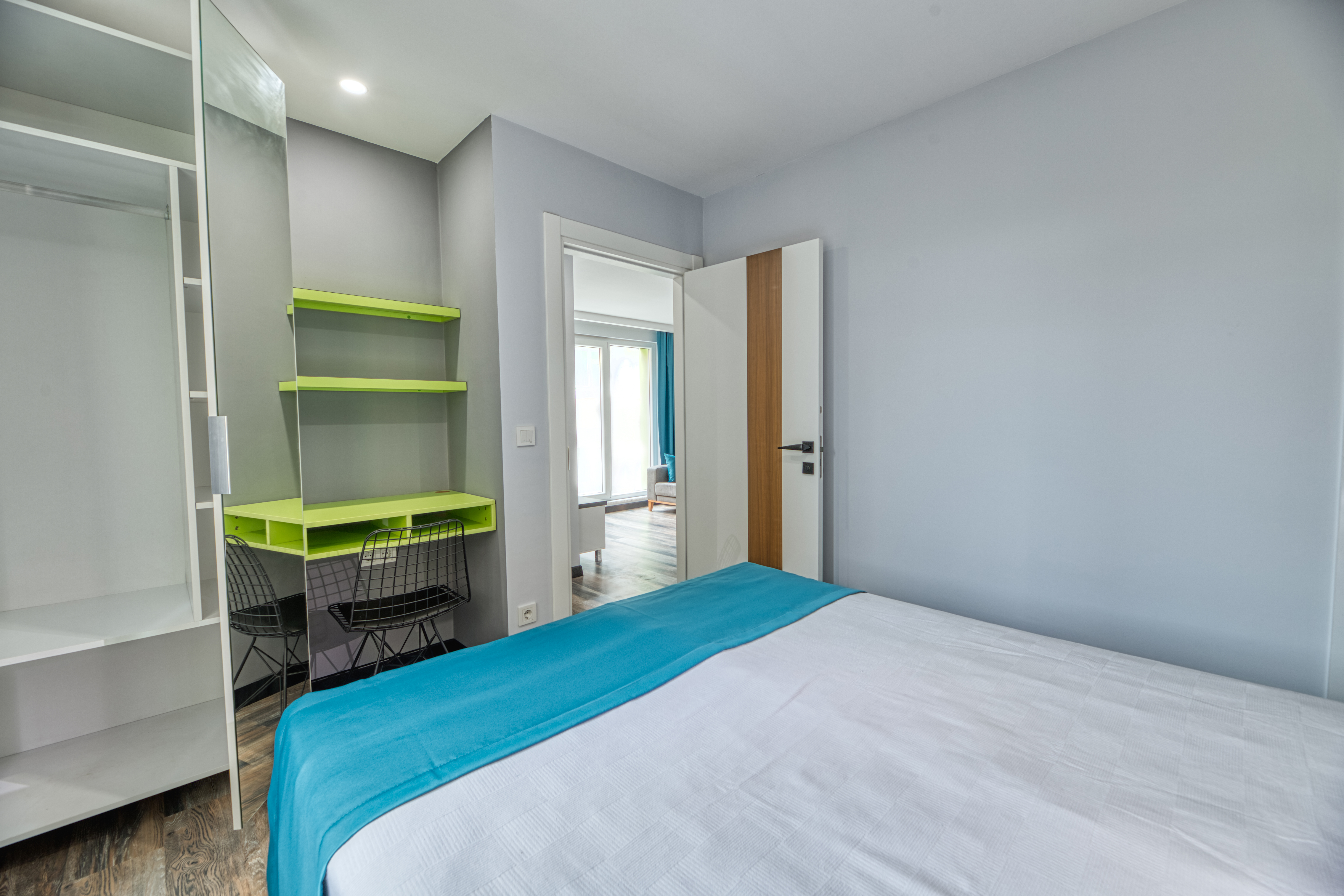 Gris & Verde Suite Hotel