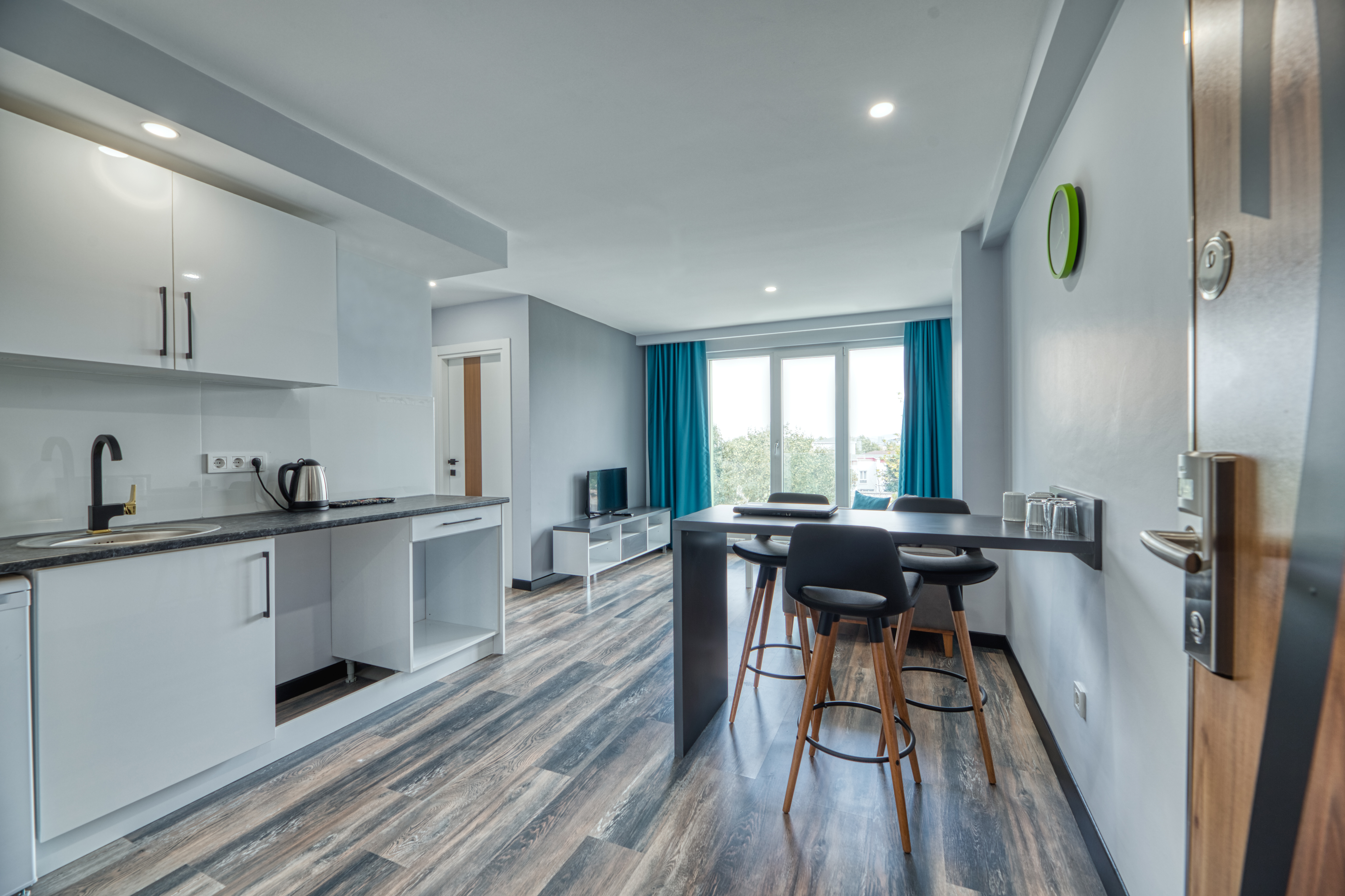 Gris & Verde Suite Hotel