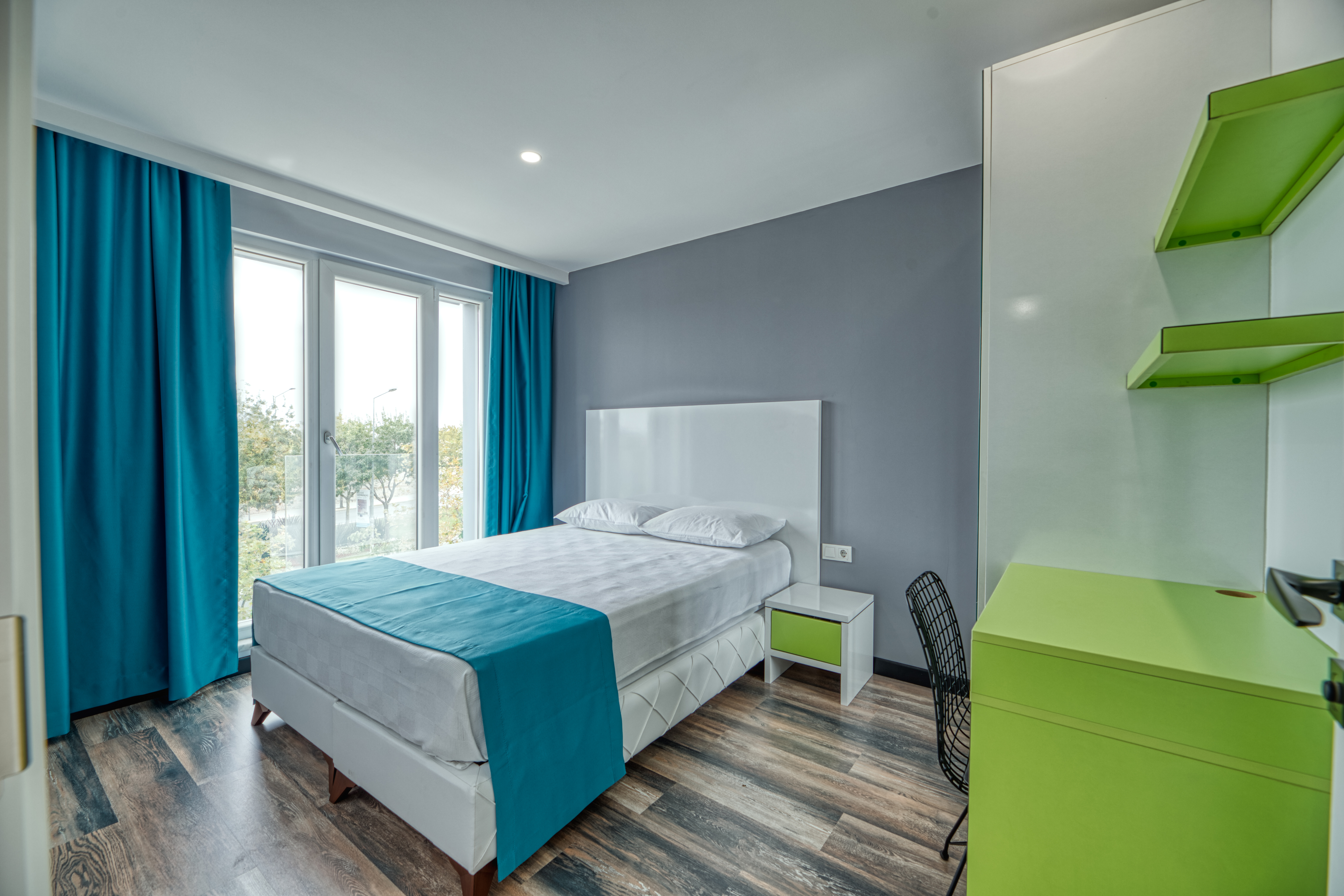 Gris & Verde Suite Hotel