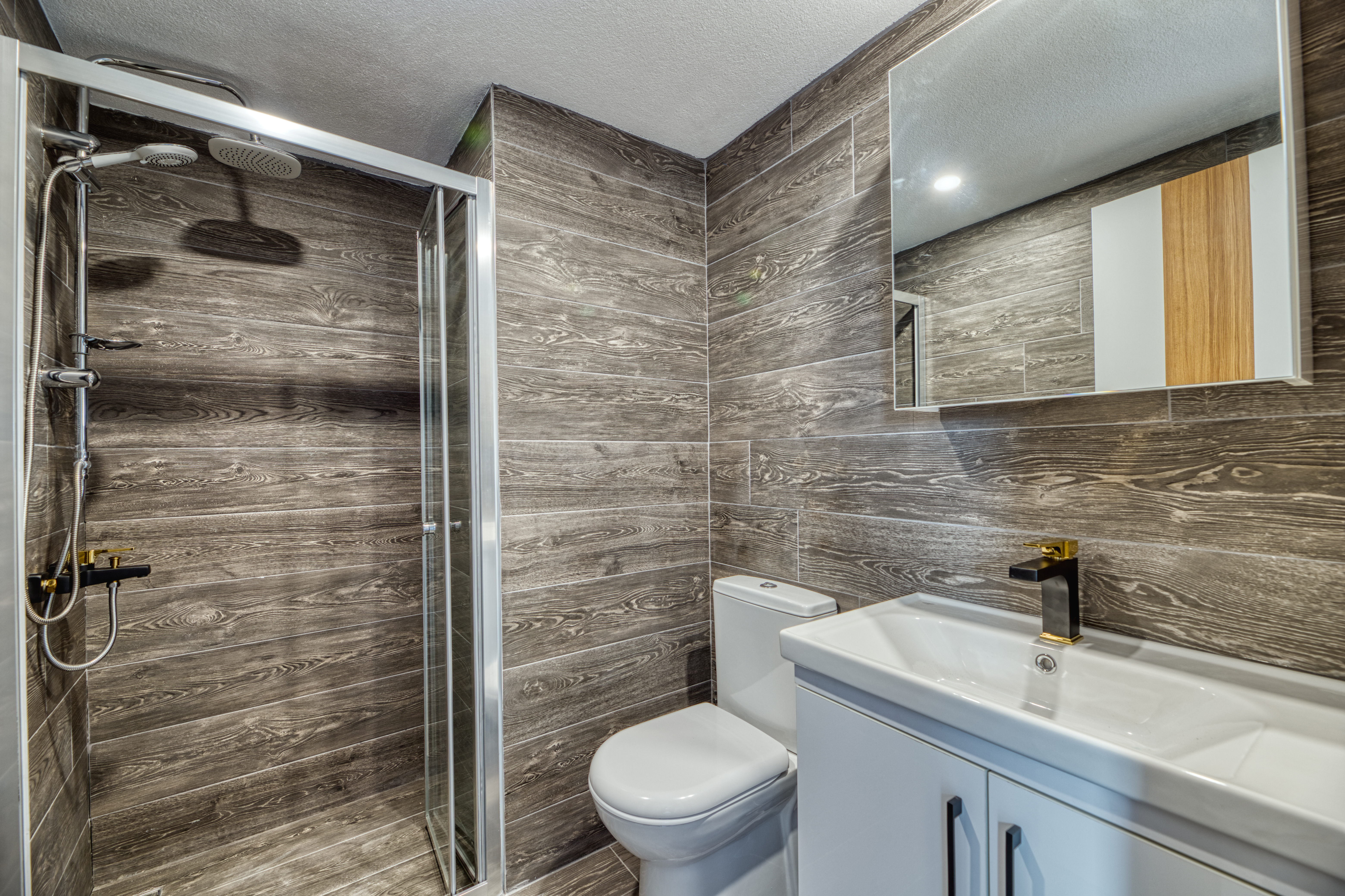 Gris & Verde Suite Hotel