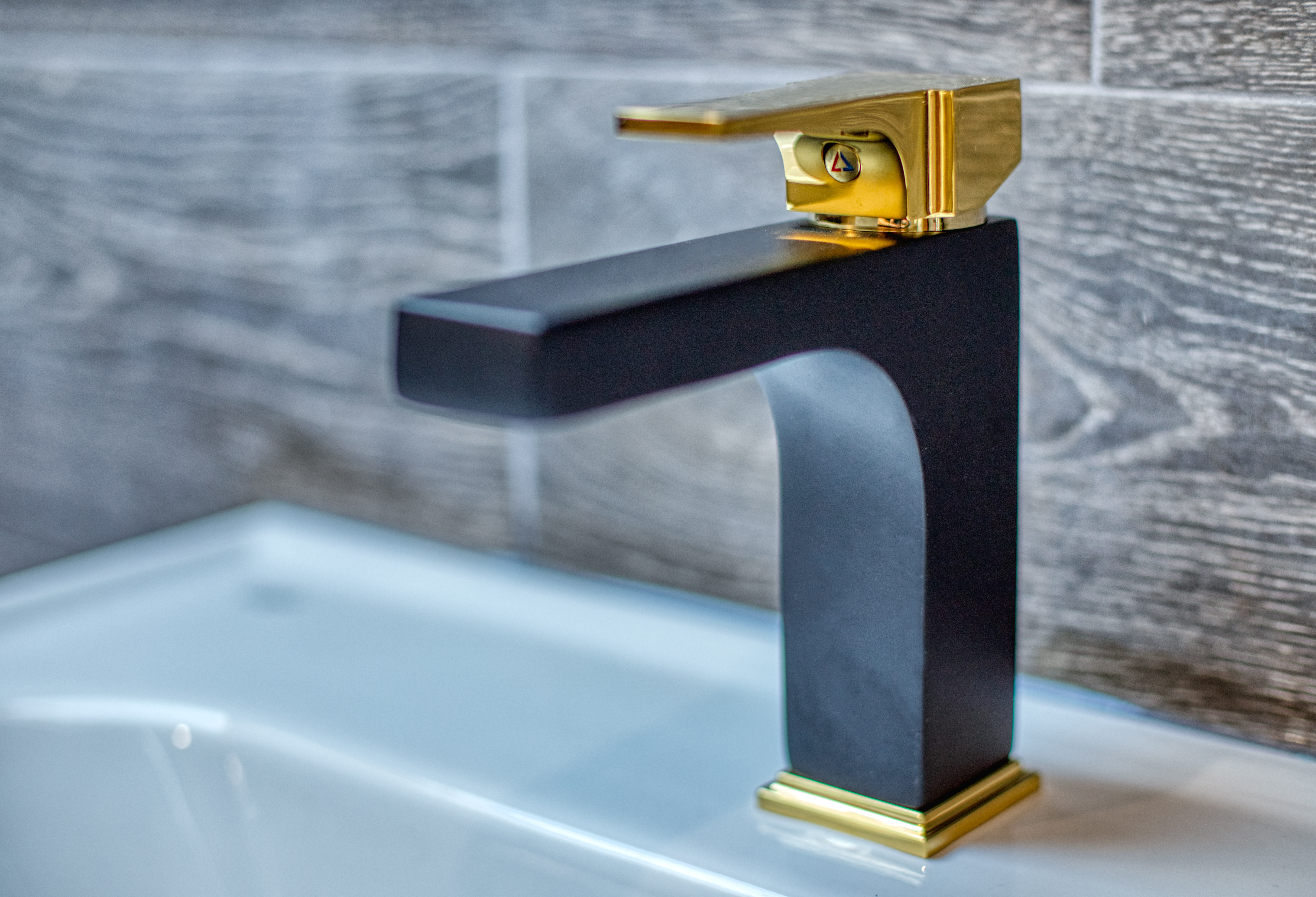 Gris & Verde Suite Hotel