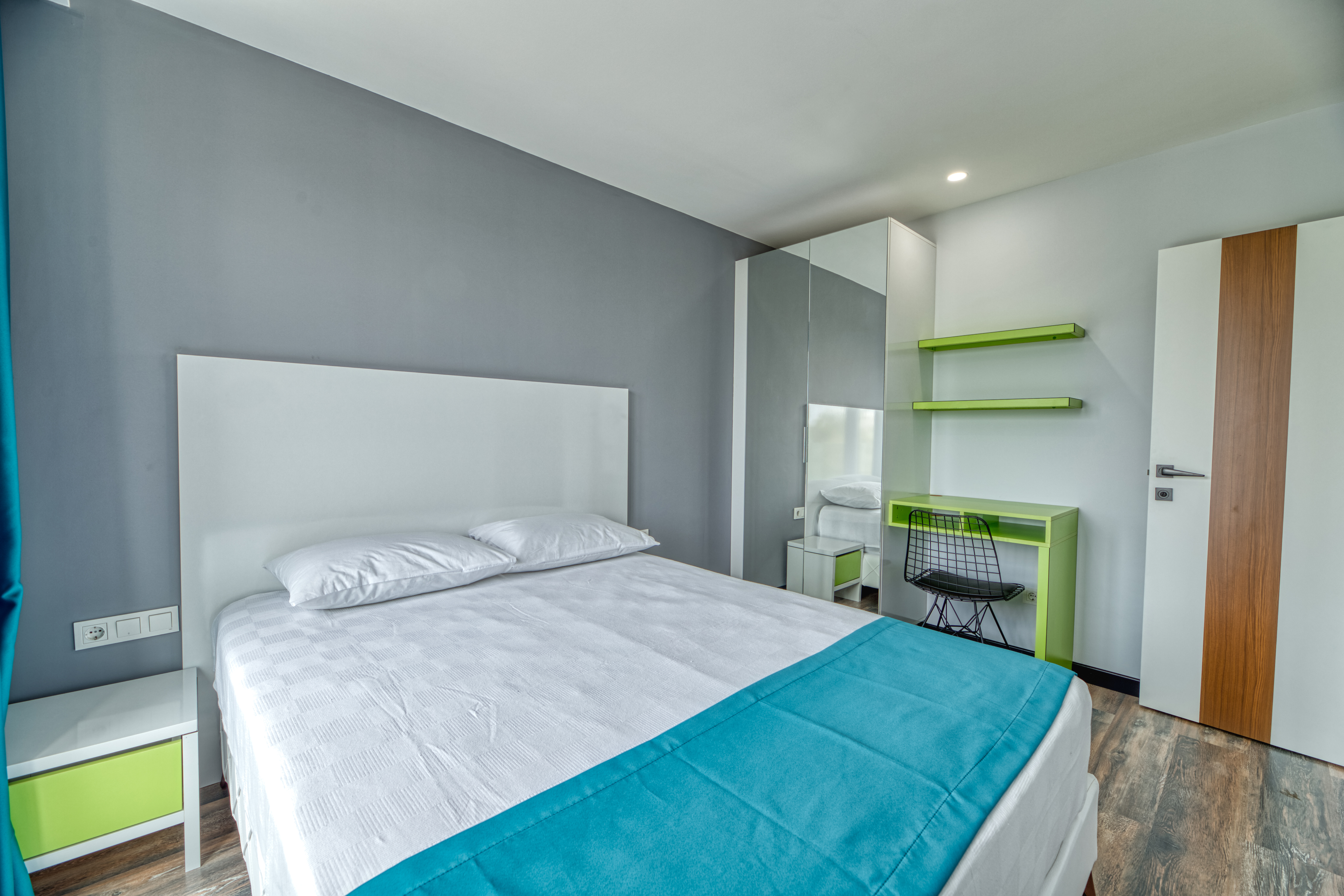 Gris & Verde Suite Hotel