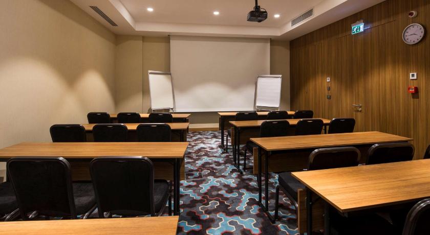 Hampton by Hilton Istanbul Kurtkoy