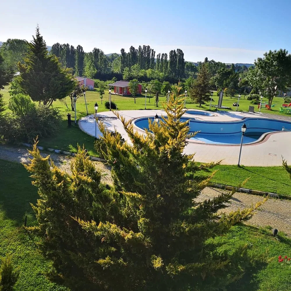 Haznedar Bungalow Hotel