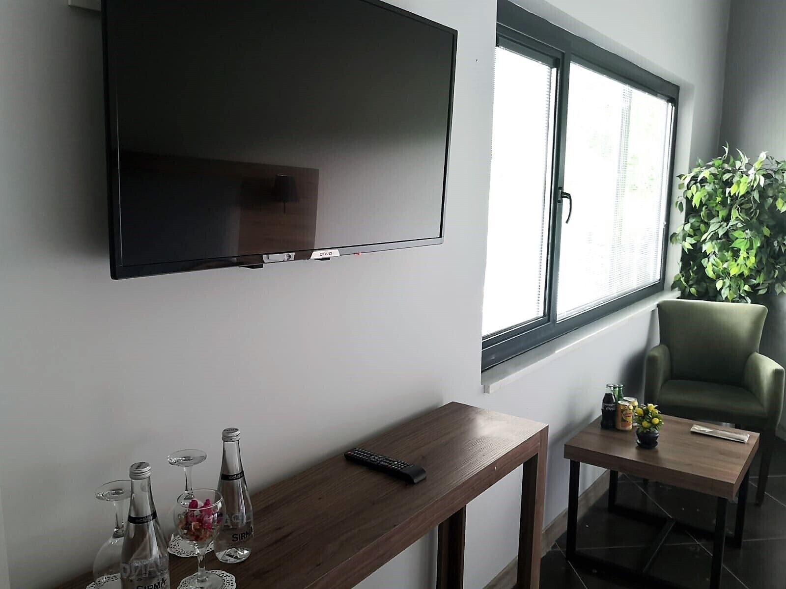 HBS Boutique Hotel  Garden & Restaurant