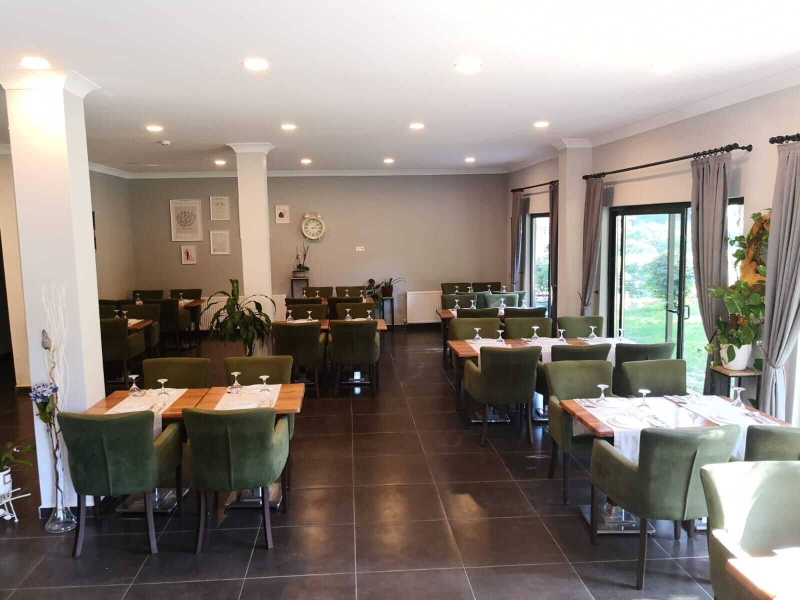 HBS Boutique Hotel  Garden & Restaurant