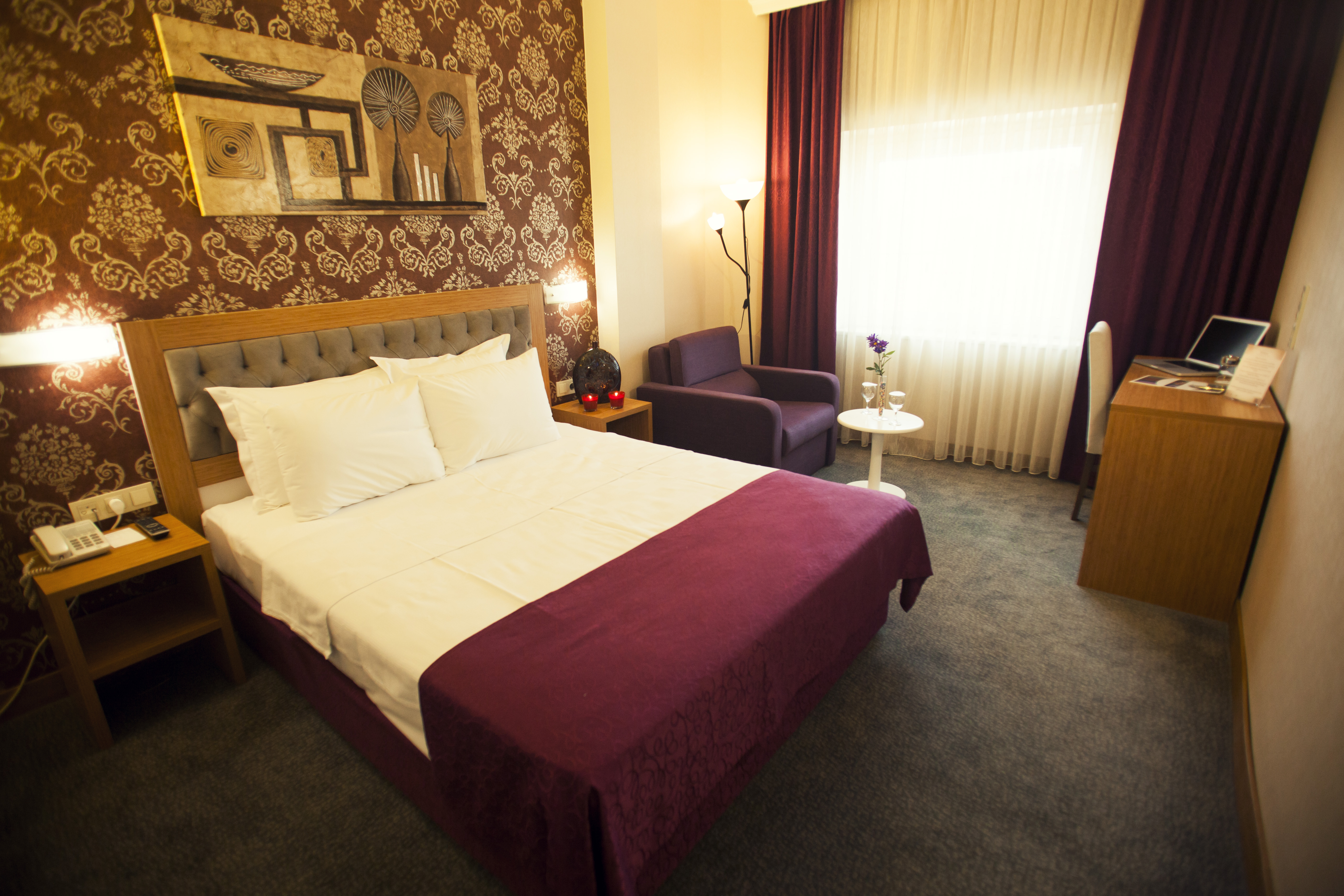 Helikon Business Hotel