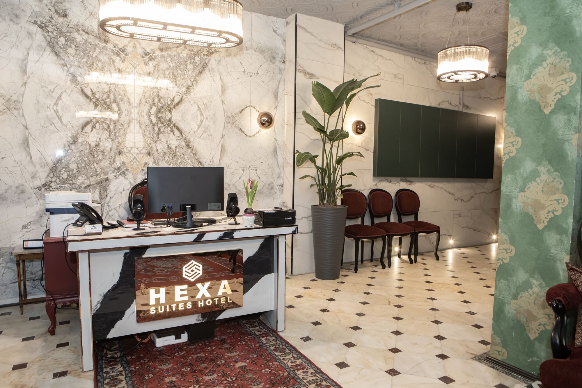 Hexa Suites Hotel