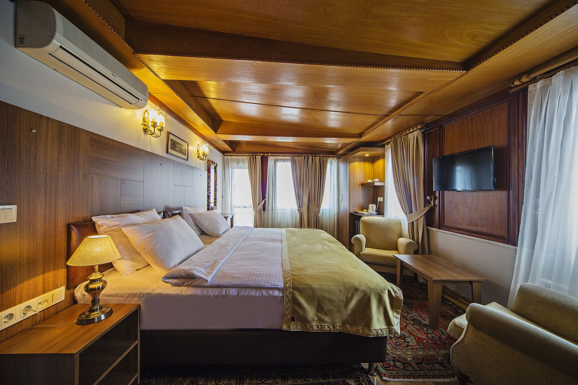 Hippodrome Hotel