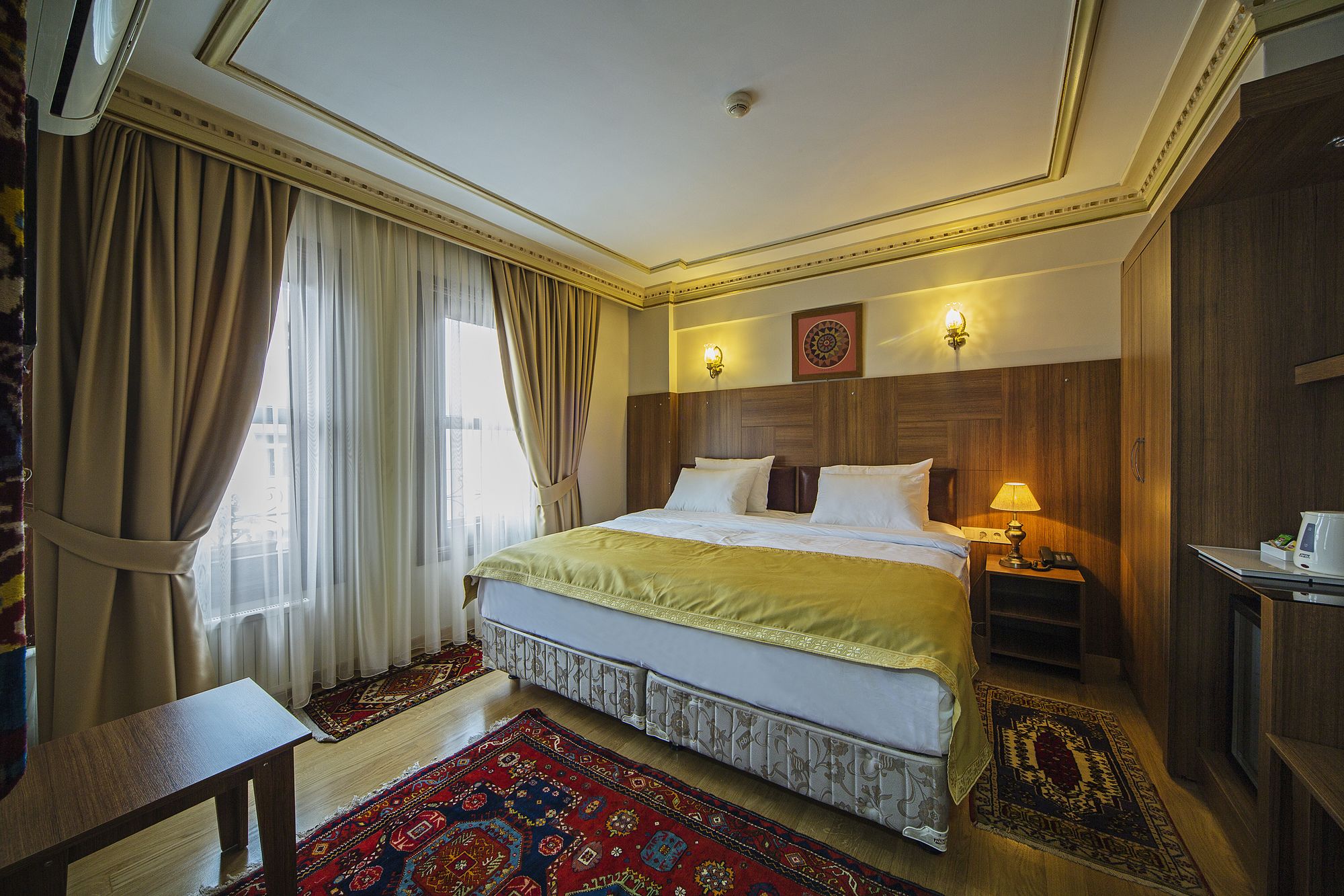 Hippodrome Hotel