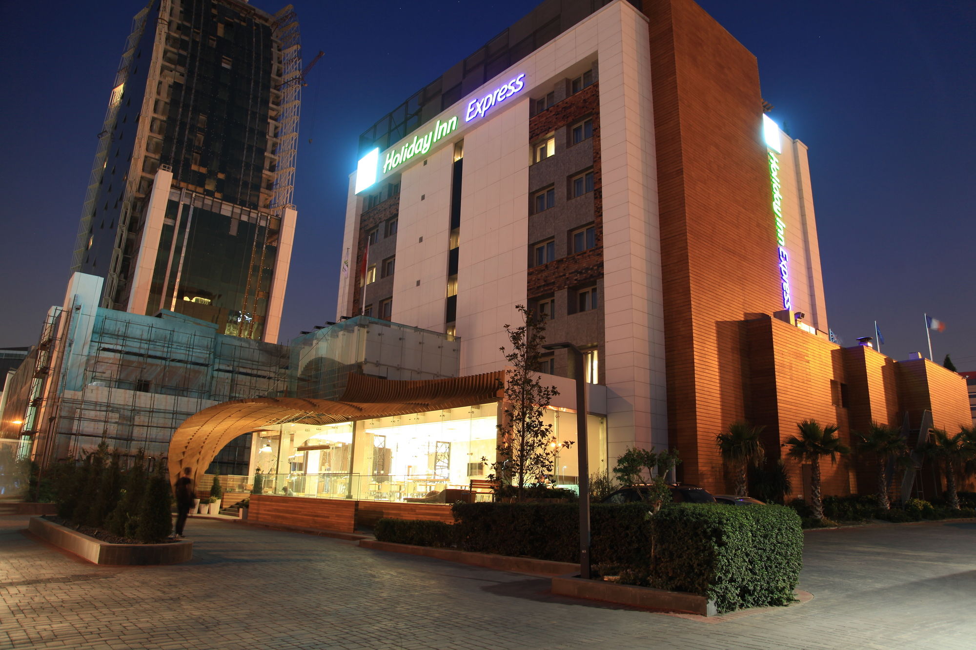 Liv City Hotels