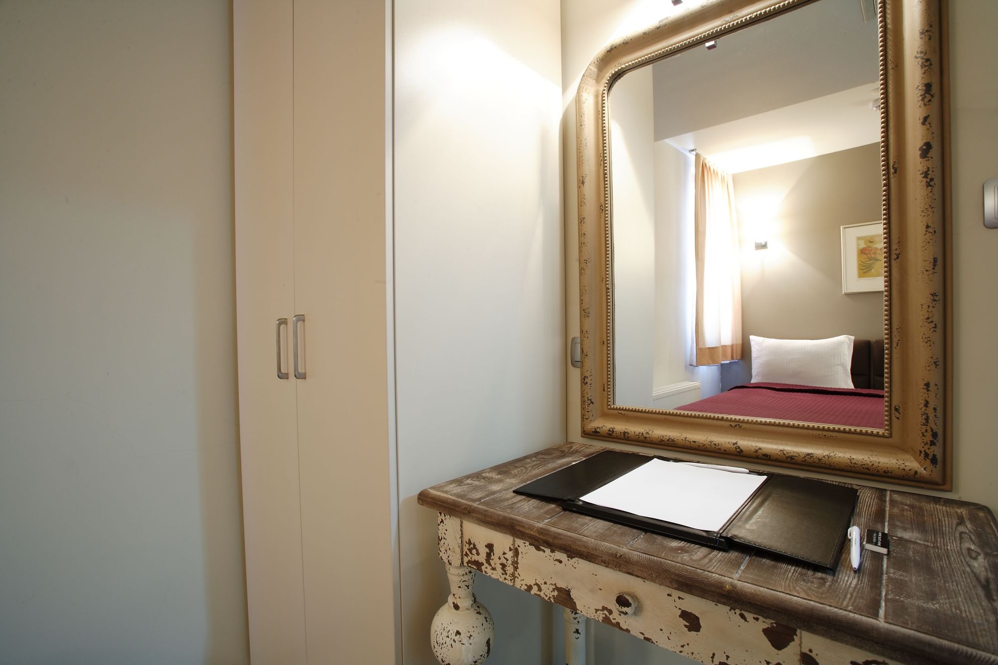 Home Stay Home Sisli