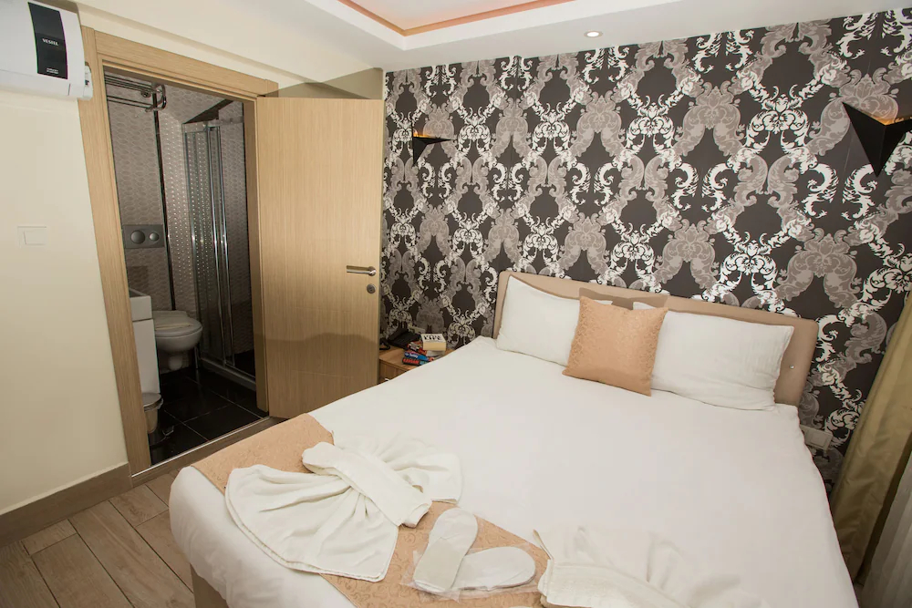 Honey Hotel