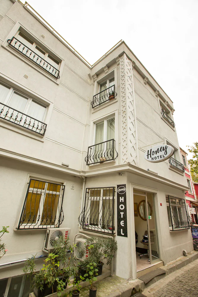 Honey Hotel
