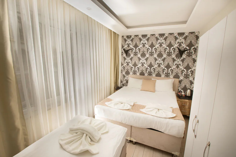 Honey Hotel
