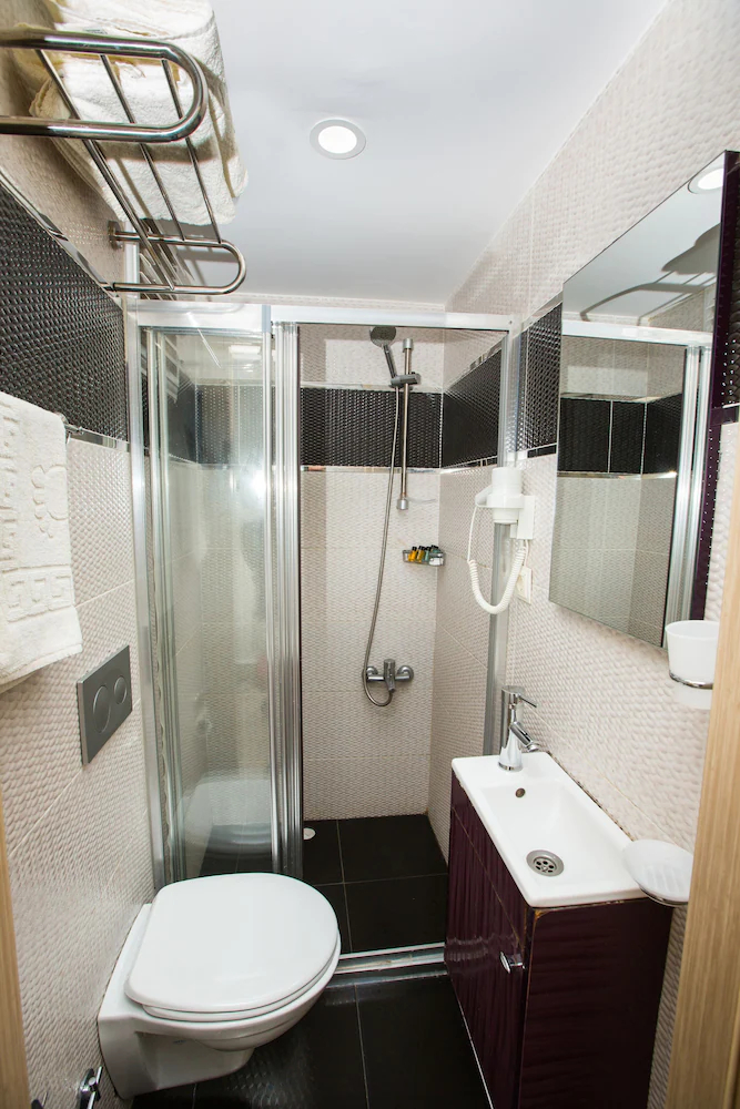 Honey Hotel