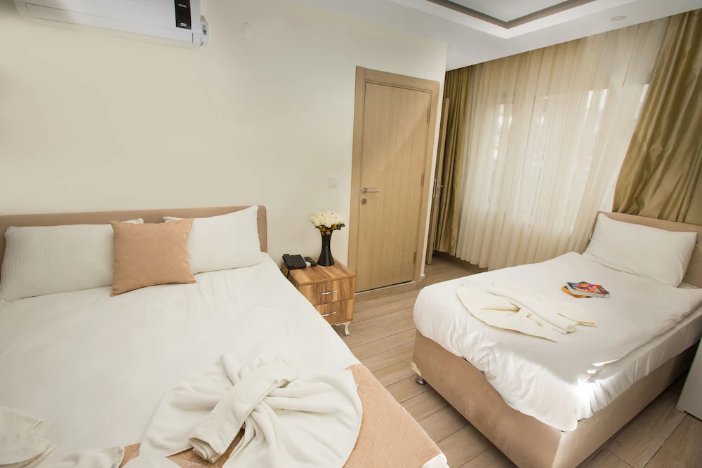Honey Hotel