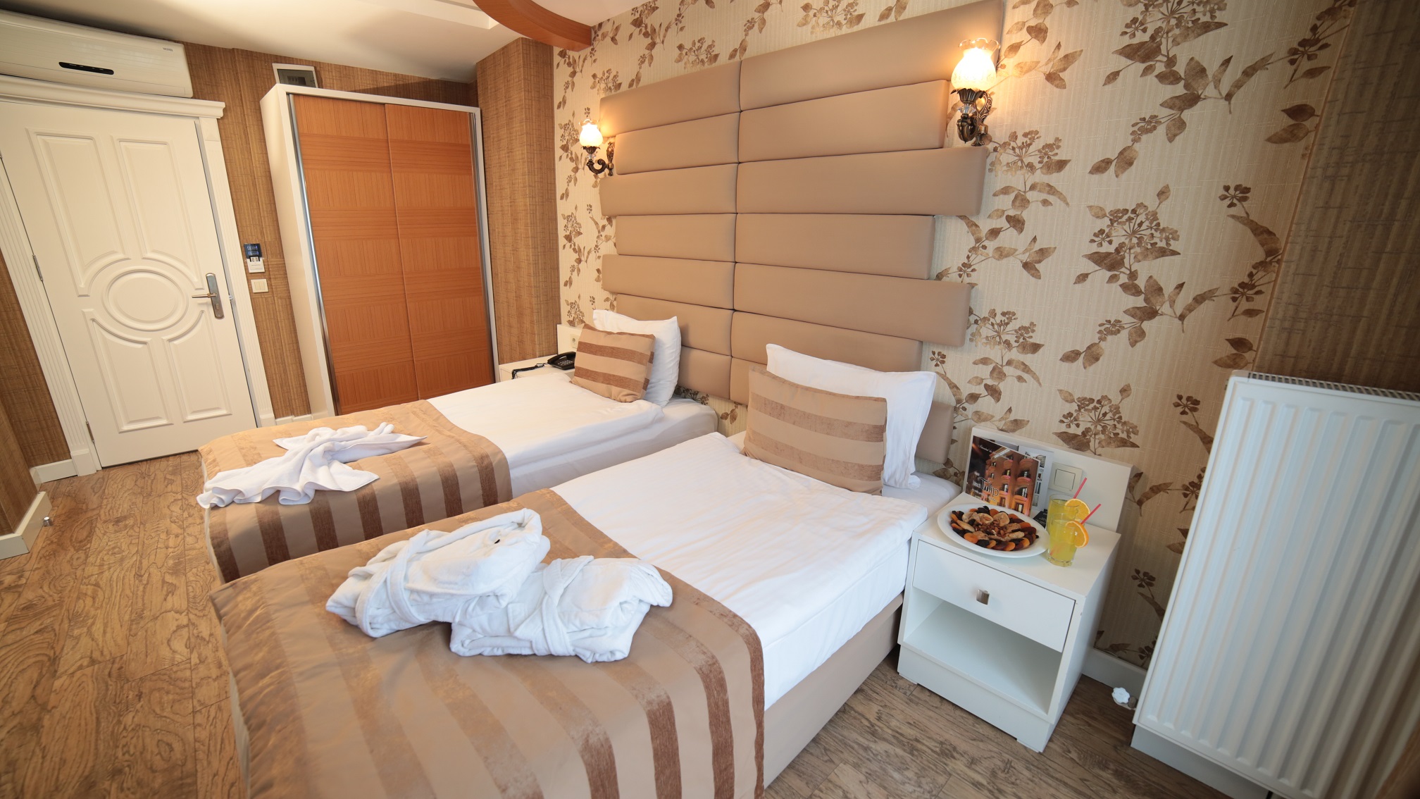 Hotel Black Pearl