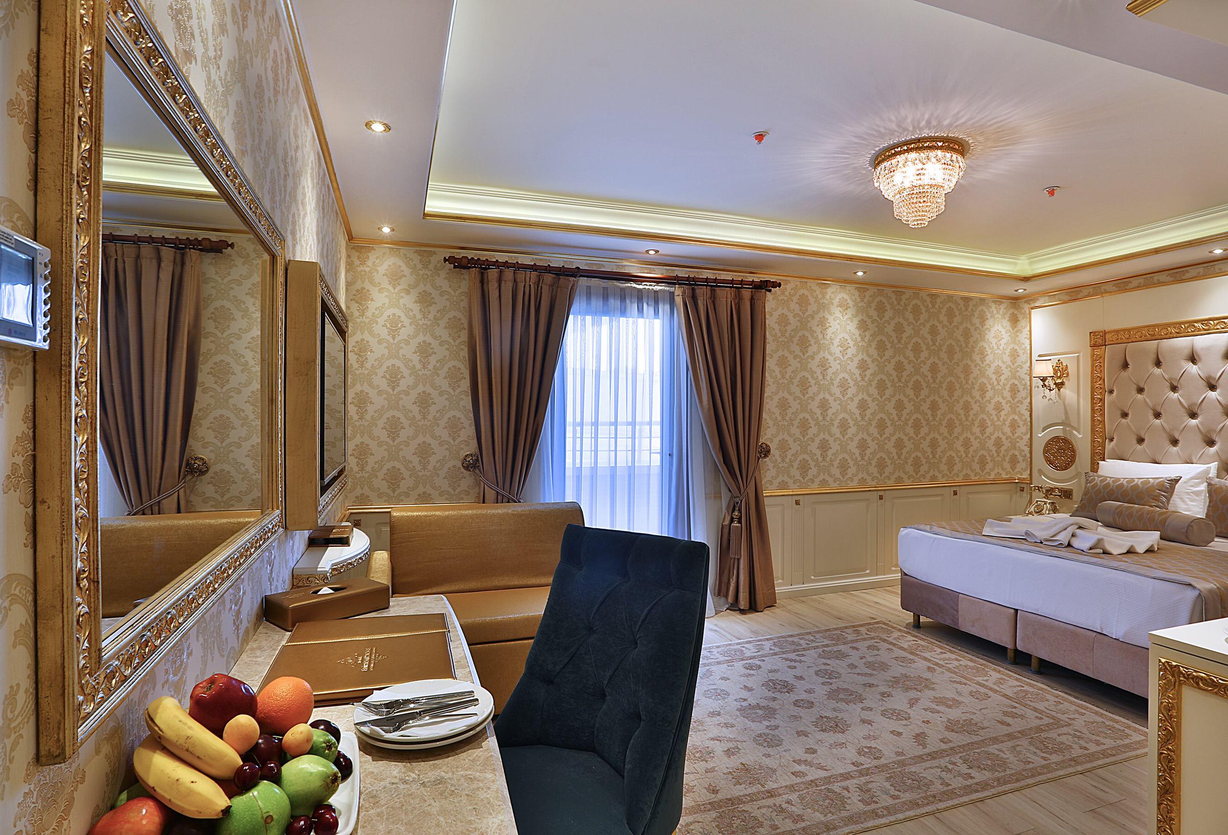 Hotel Emirhan Palace
