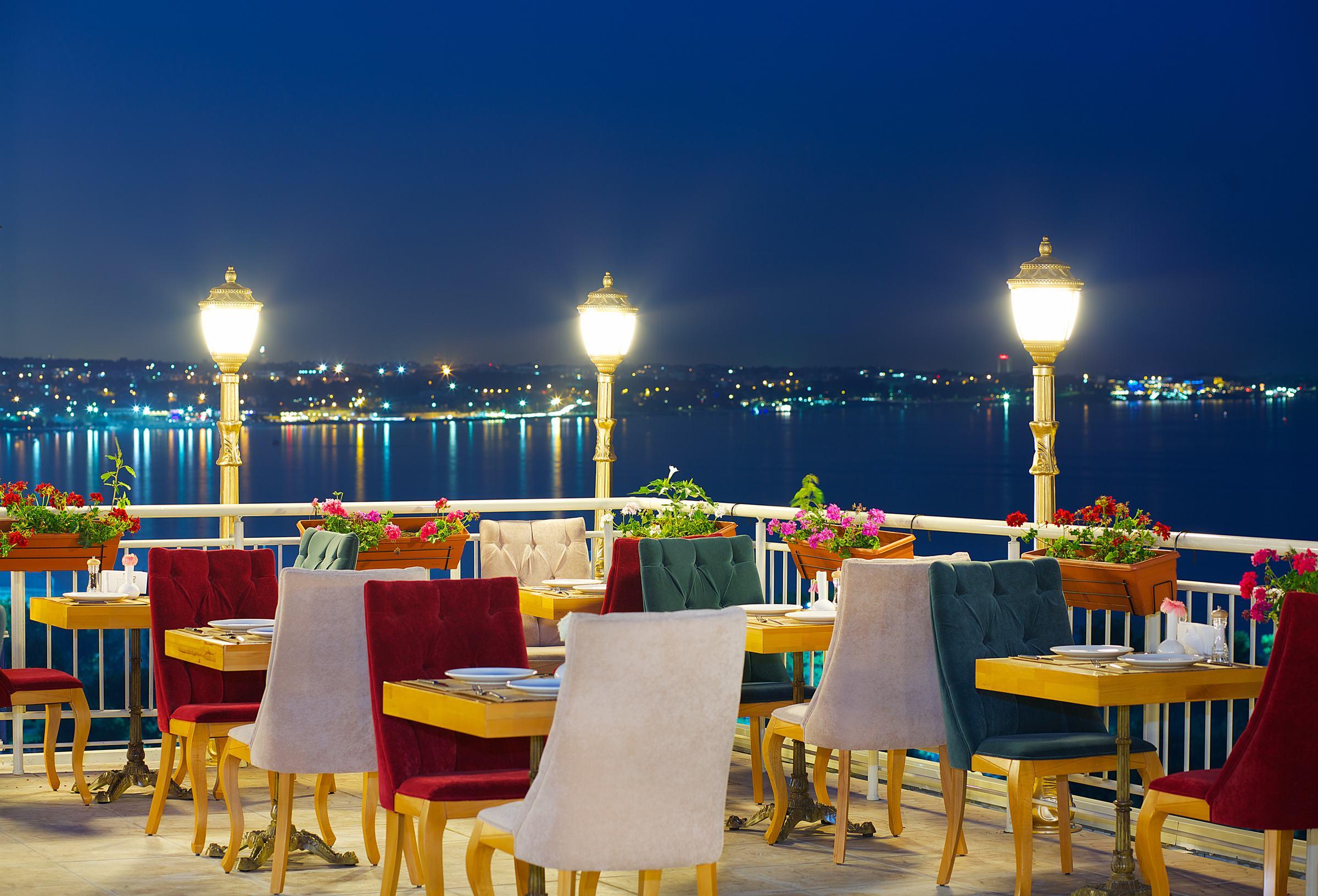 Hotel Emirhan Palace