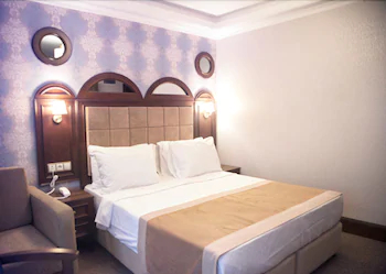 Hotel Golden Pen