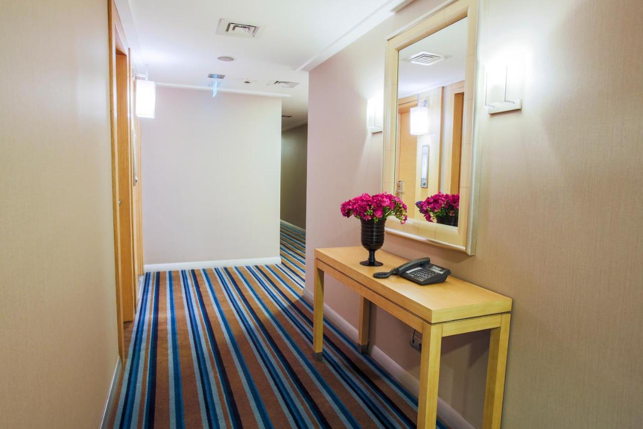 Housez Suites & Apartments