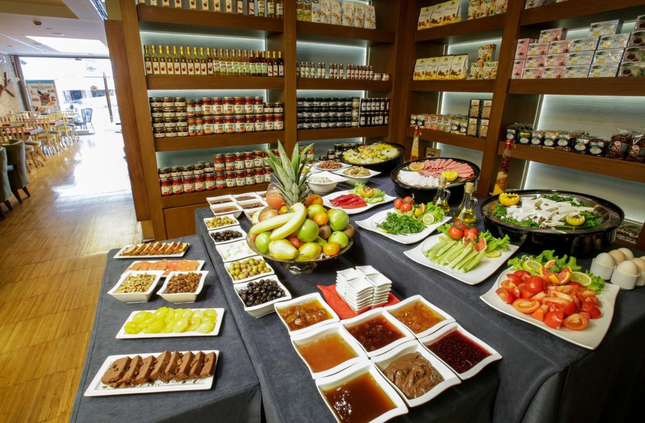 Housez Suites & Apartments