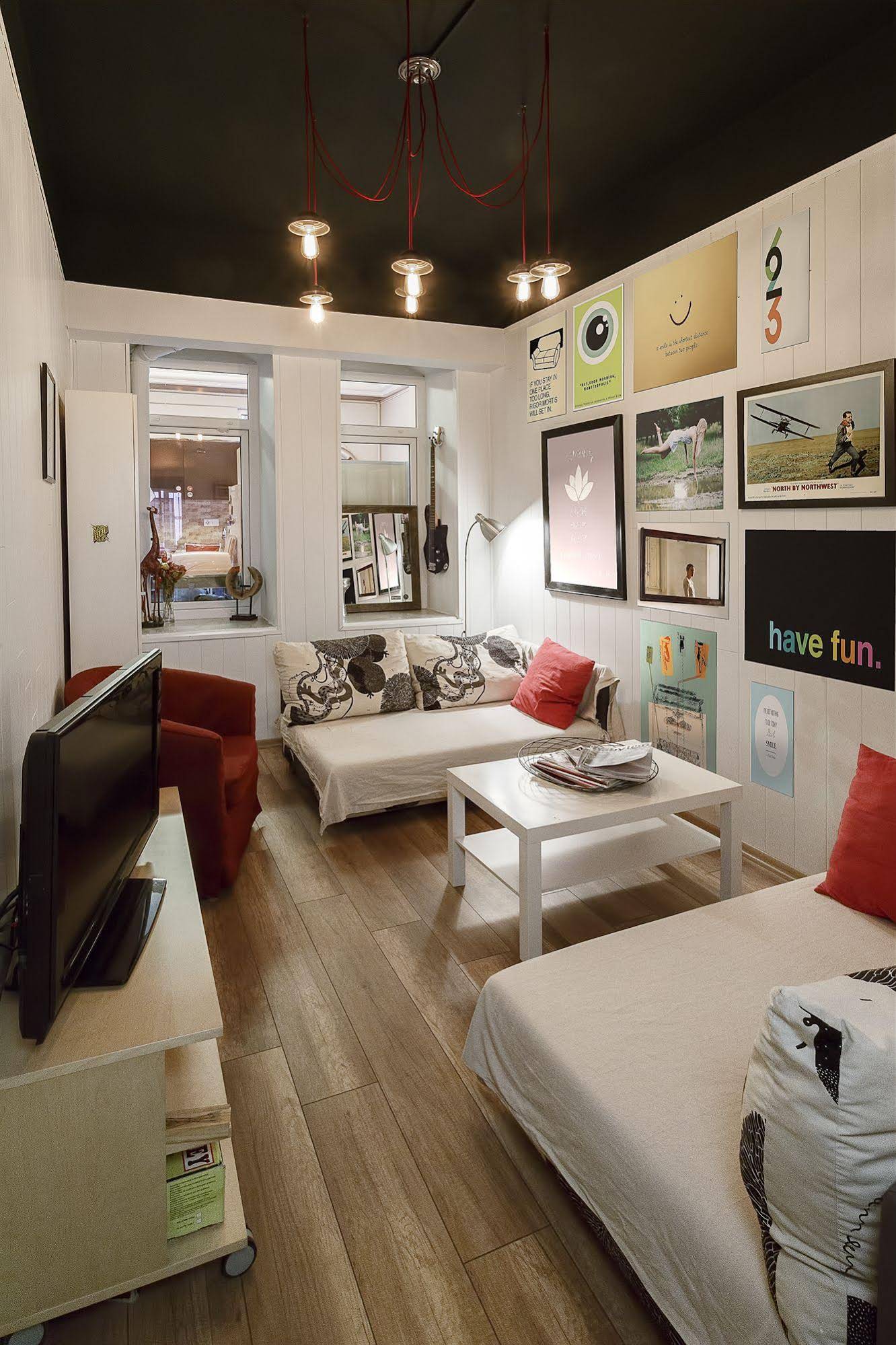 Hush Hostel Lounge