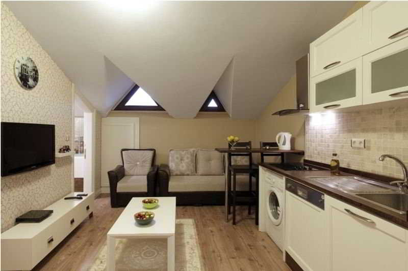 IQ Houses Mis