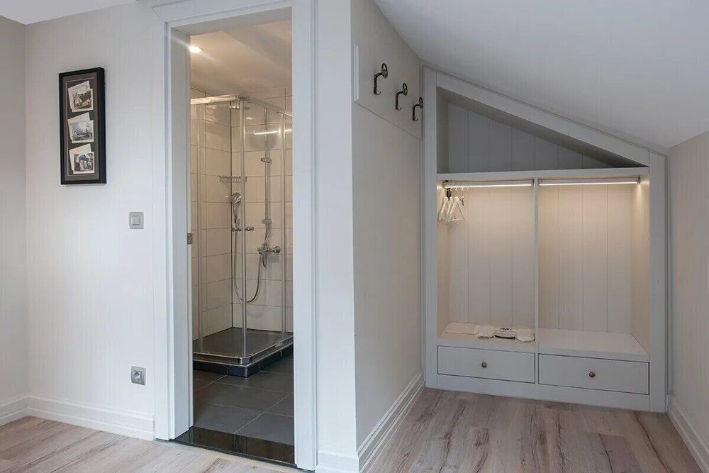 Istanbul Airport Express Hotel