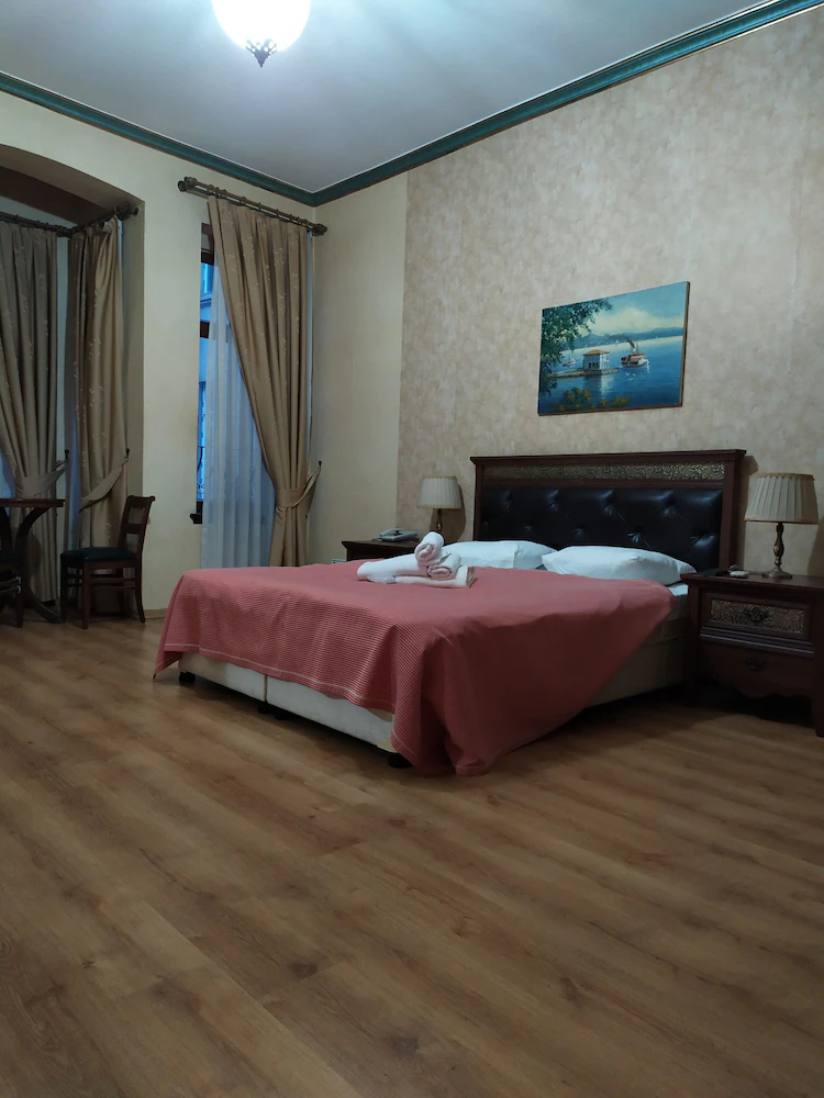 Istanbul Irish Hotel