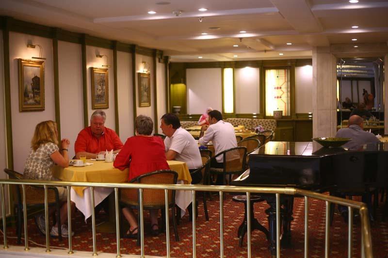 Istanbul Royal Hotel