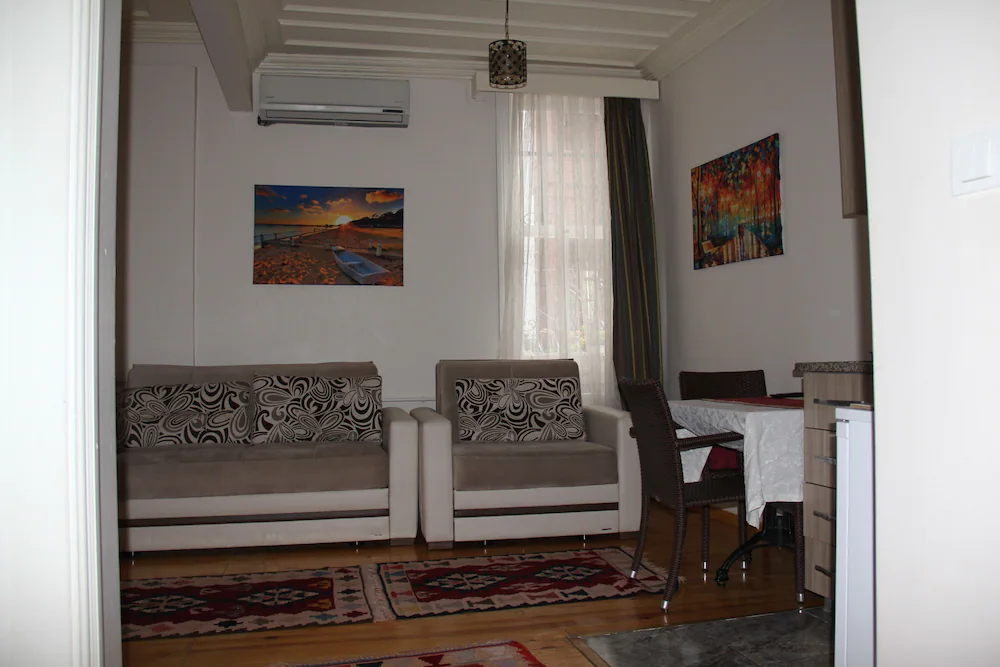 Jasmine Apartment