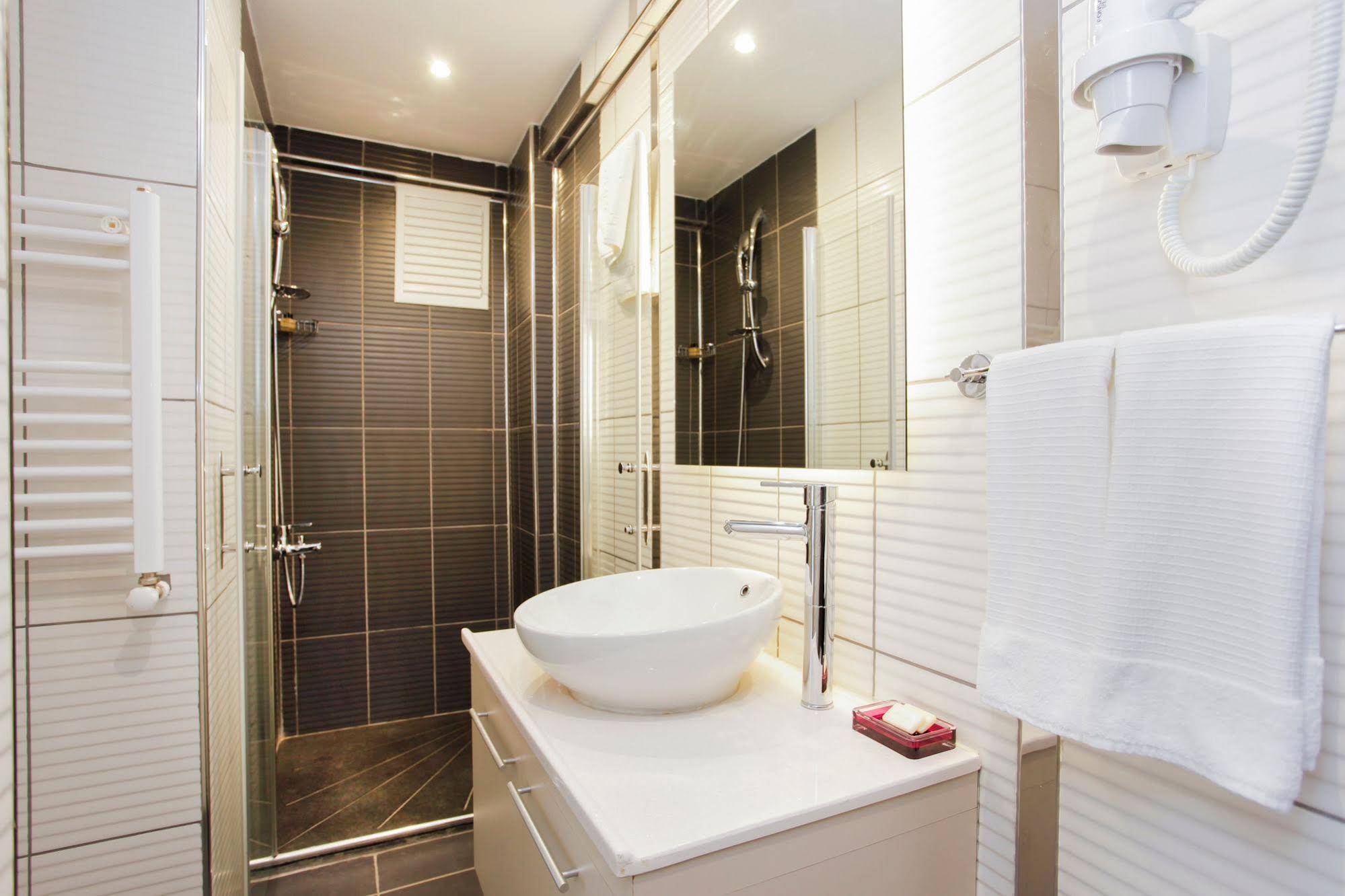 Jem Pera Boutique Hotel