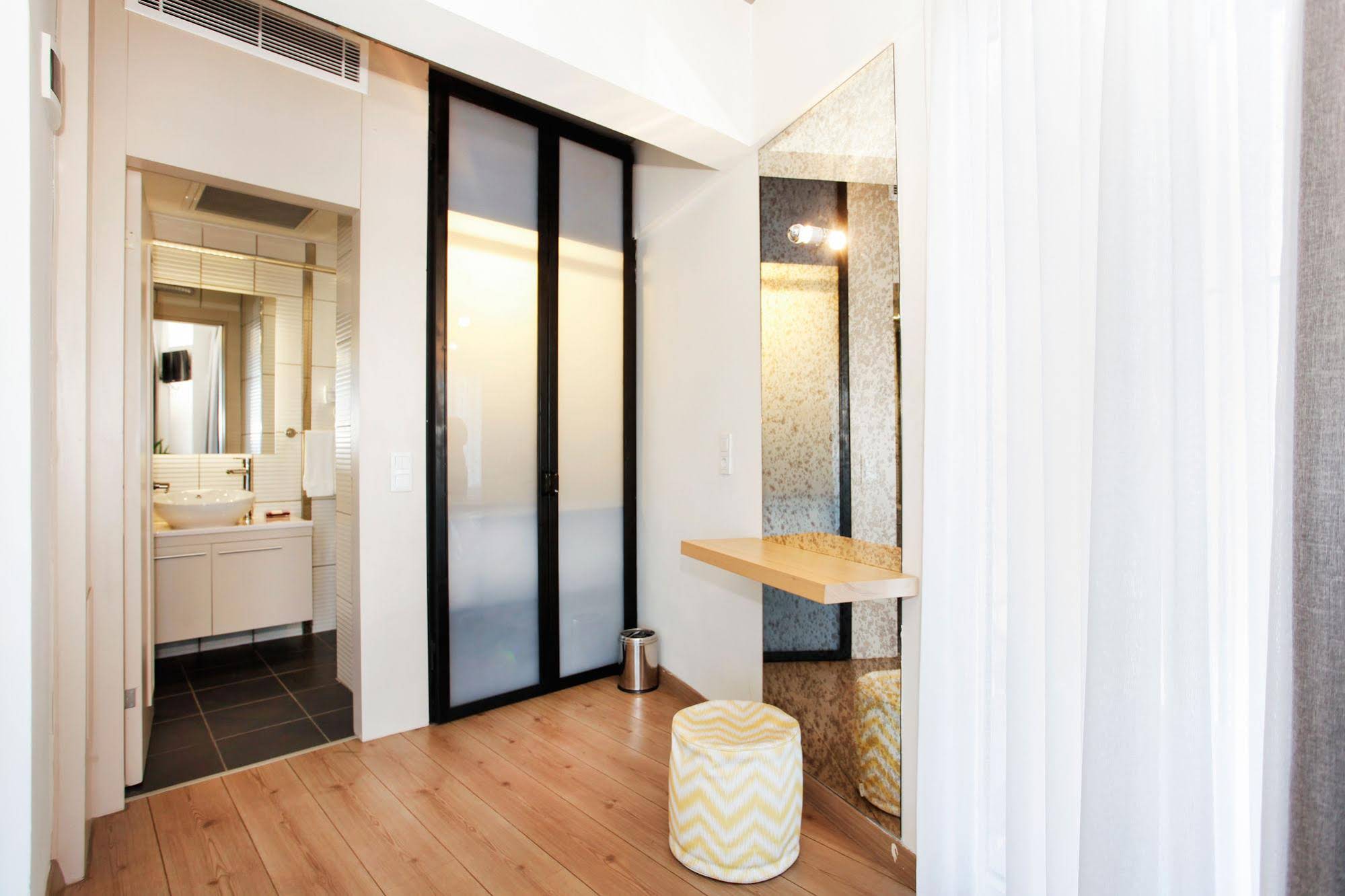 Jem Pera Boutique Hotel