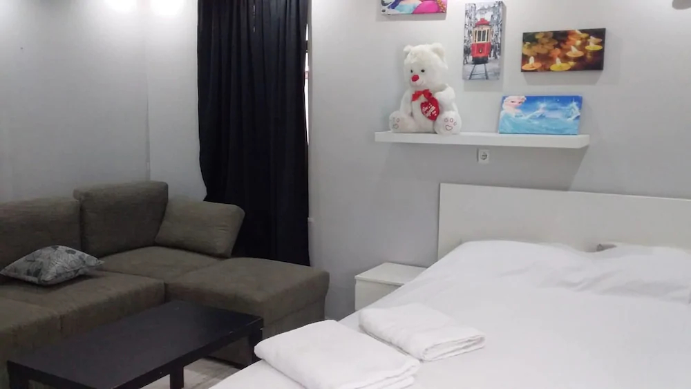 Julyet Suite
