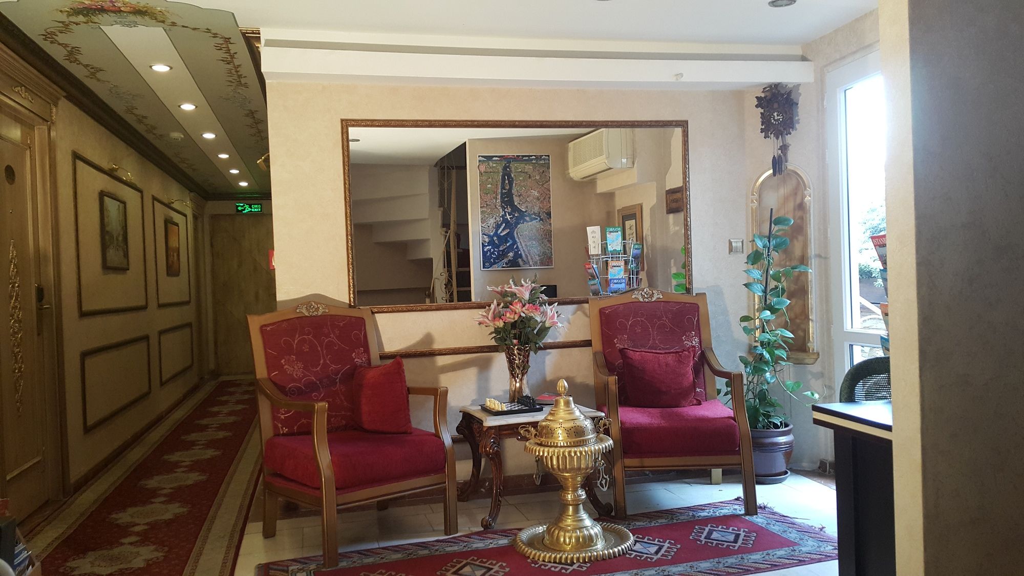 Kaftan Hotel