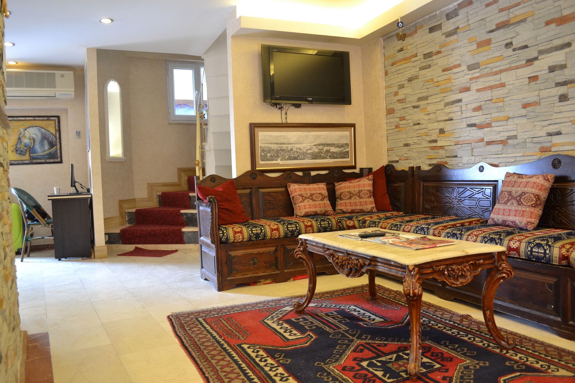 Kaftan Hotel