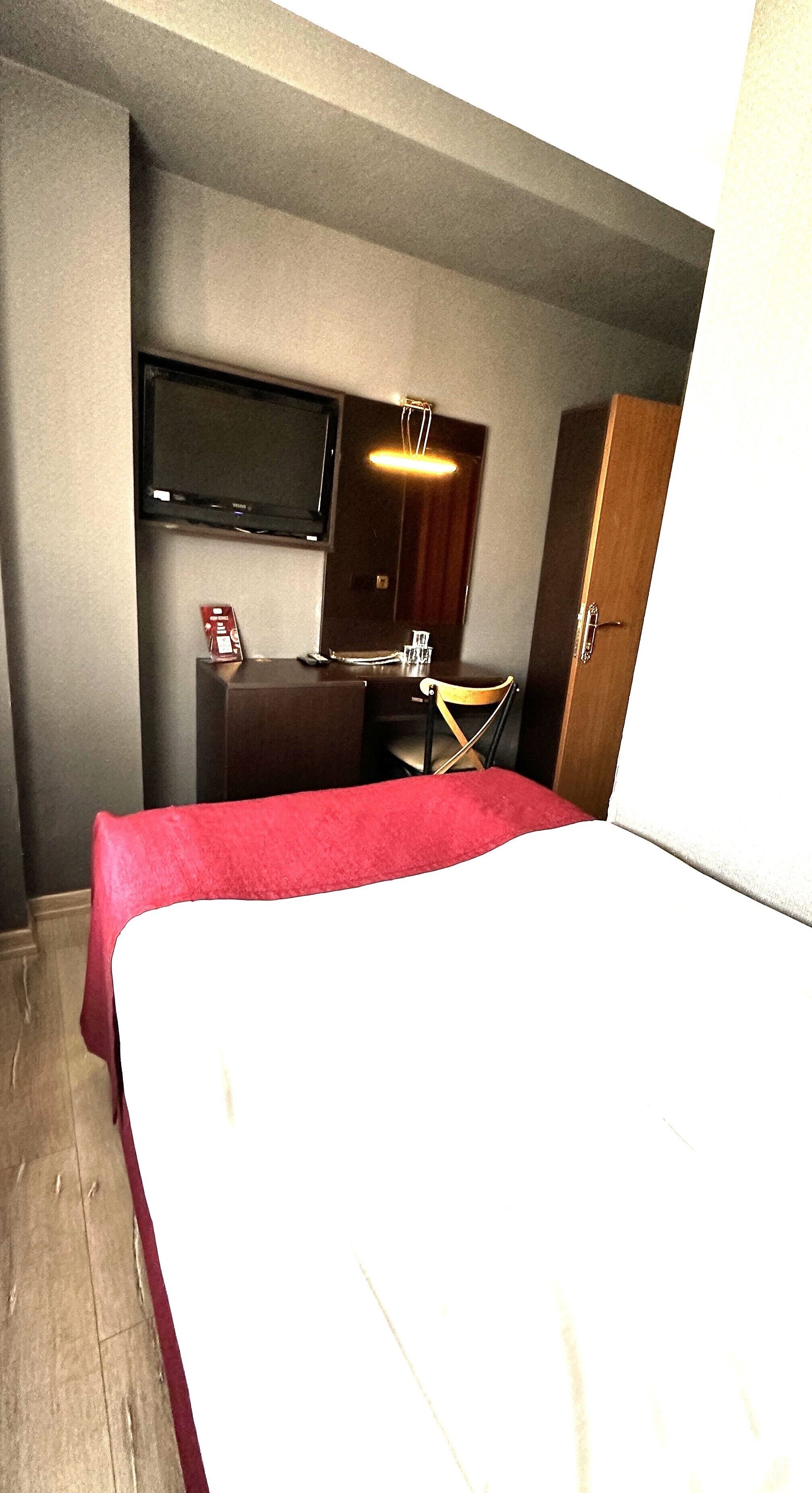 Kaya Royal Hotel Old Town