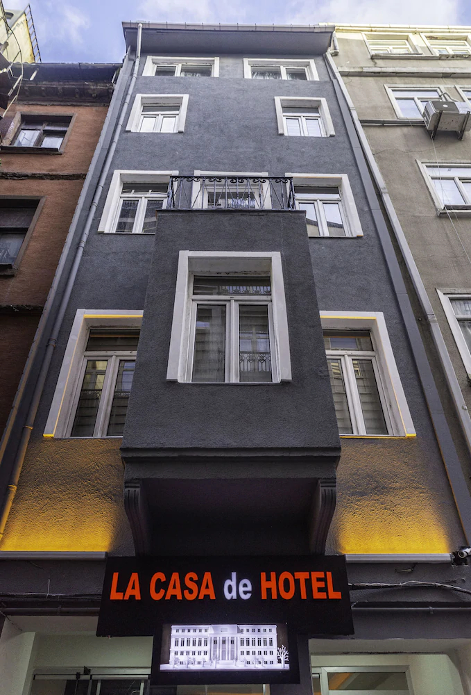La Casa De Hotel