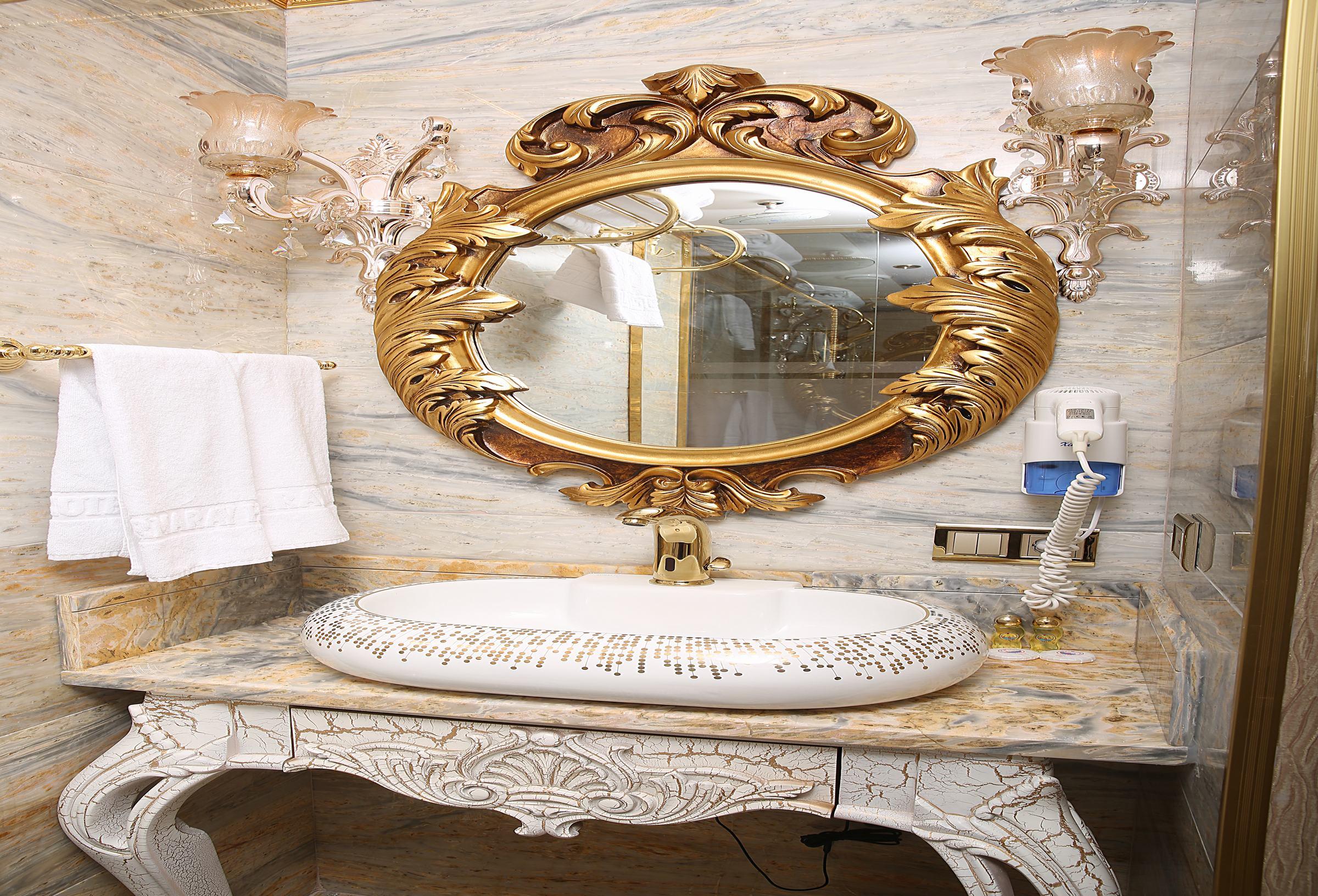 Laleli Blue Marmaray Hotel