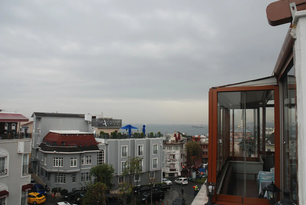 La Mer Boutique Hotel