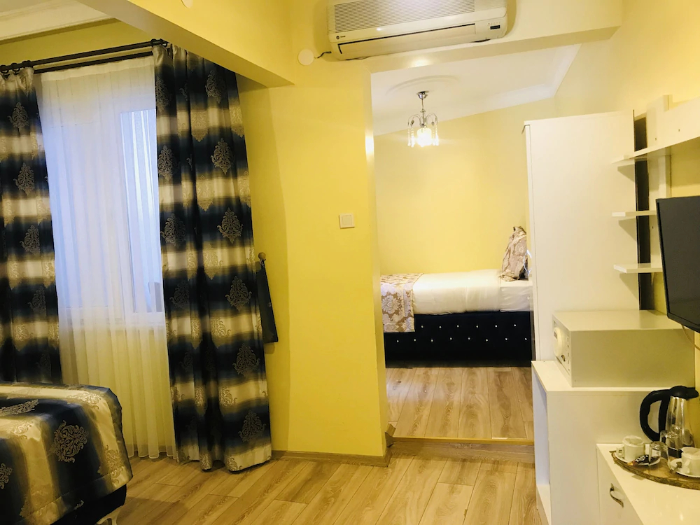 La Mer Boutique Hotel