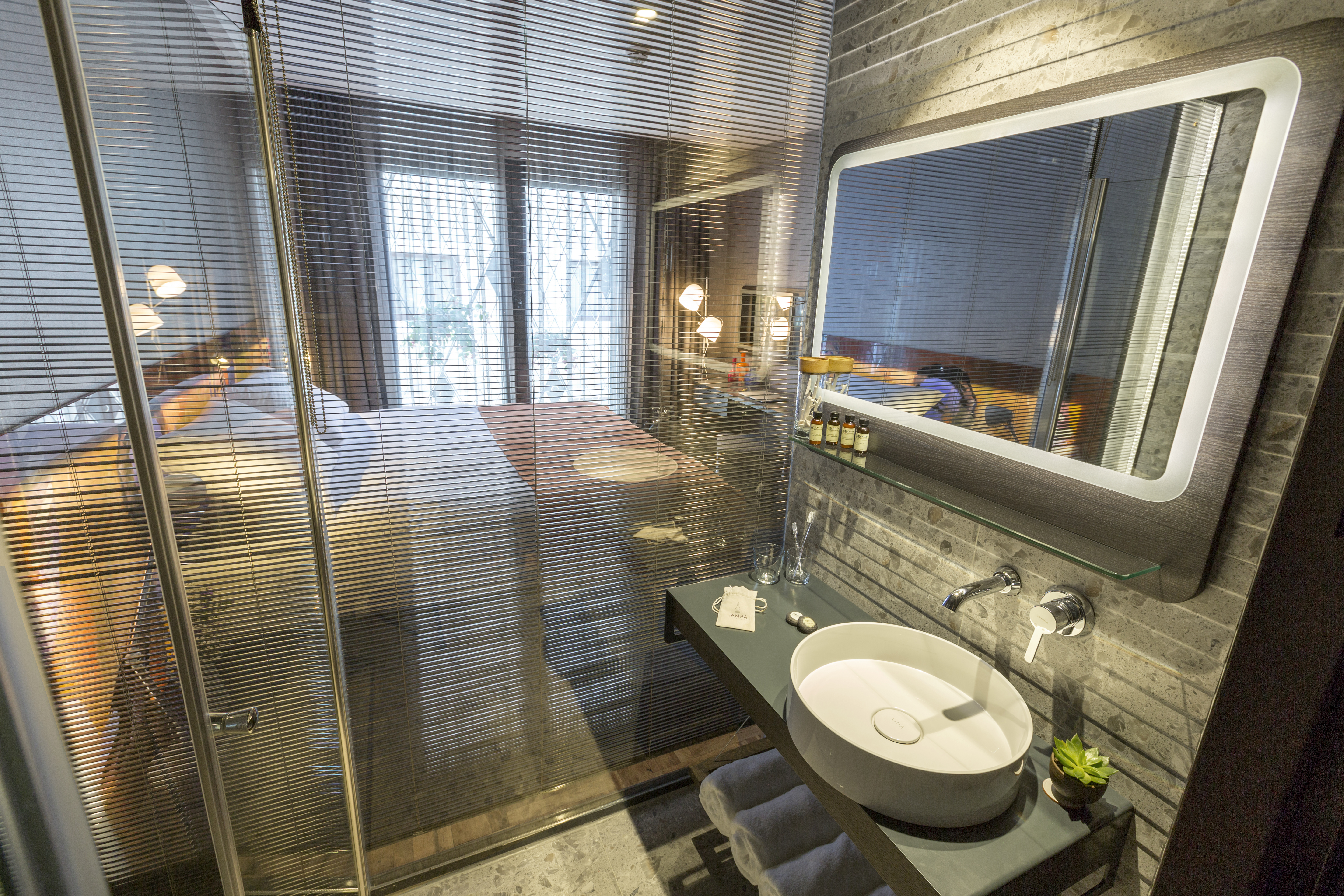 Lampa Design Hotel