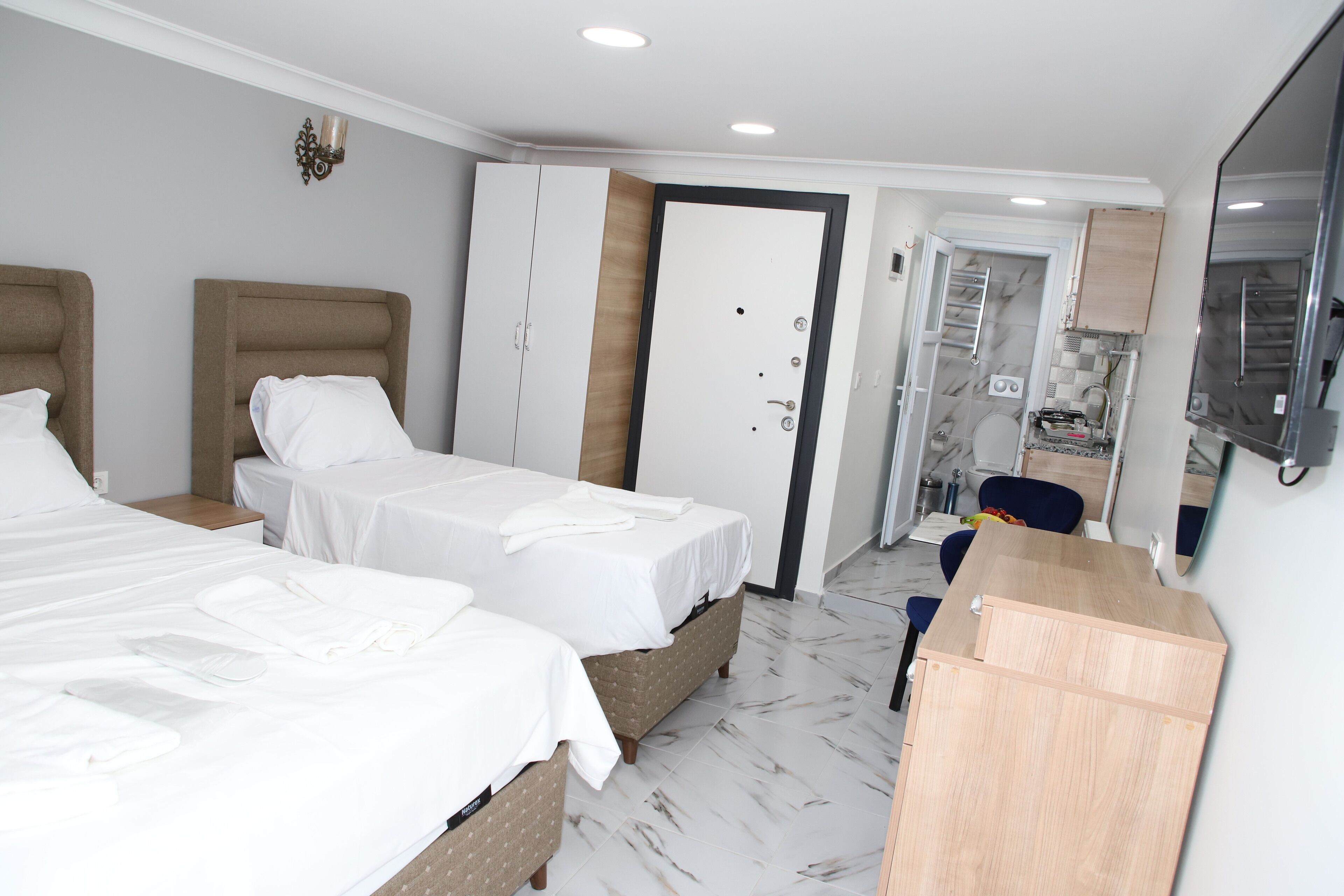 Laos Otel & Apartment