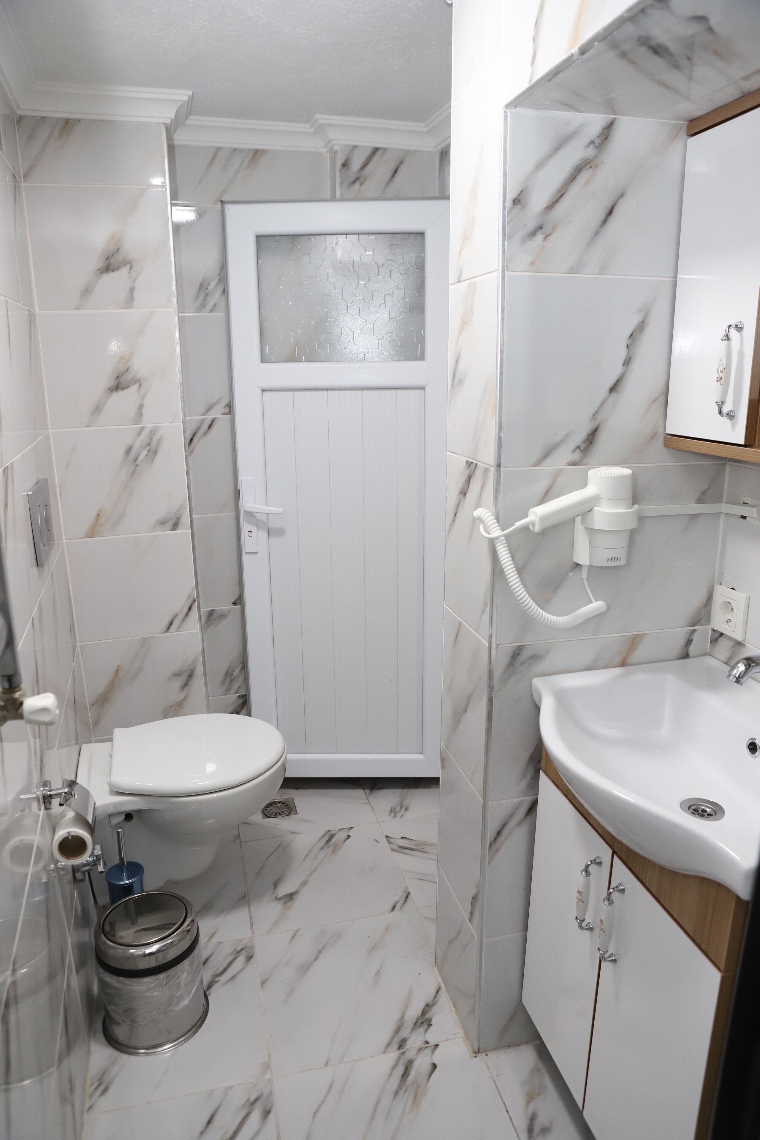 Laos Otel & Apartment